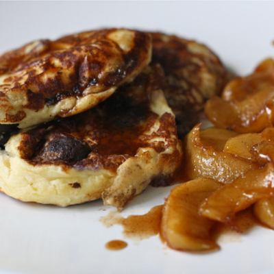 Apple Cinnamon Buttermilk Pancakes