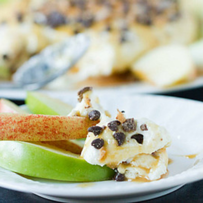 Caramel Apple Cheesecake Dip